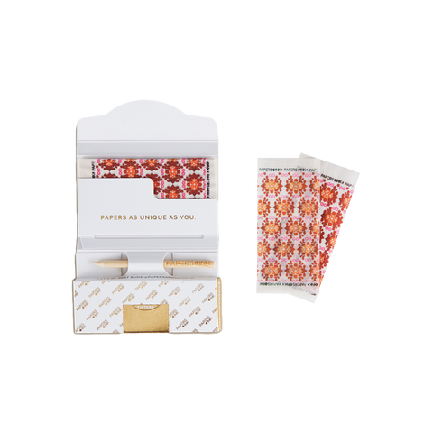 PAPERS & TIPS - GRANDMA’S COUCH